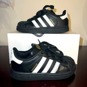Adidas Superstar